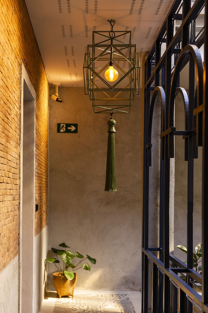 Khunluang Hostel - Adults Only 29/45