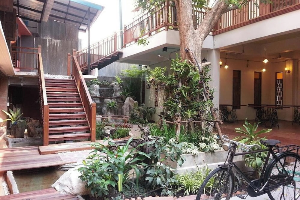 P1 House 63/67