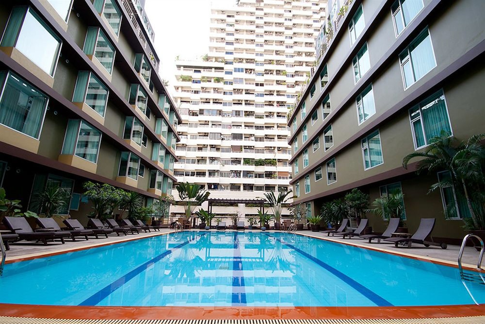 DYNASTY GRANDE HOTEL 4/45