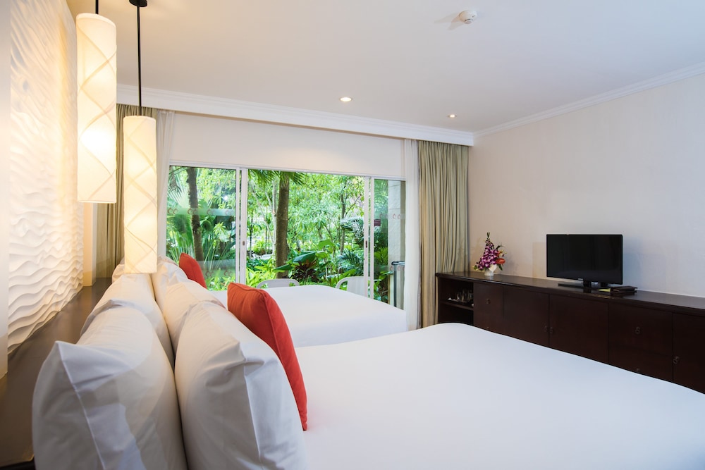 Centara Karon Resort Phuket 48/85