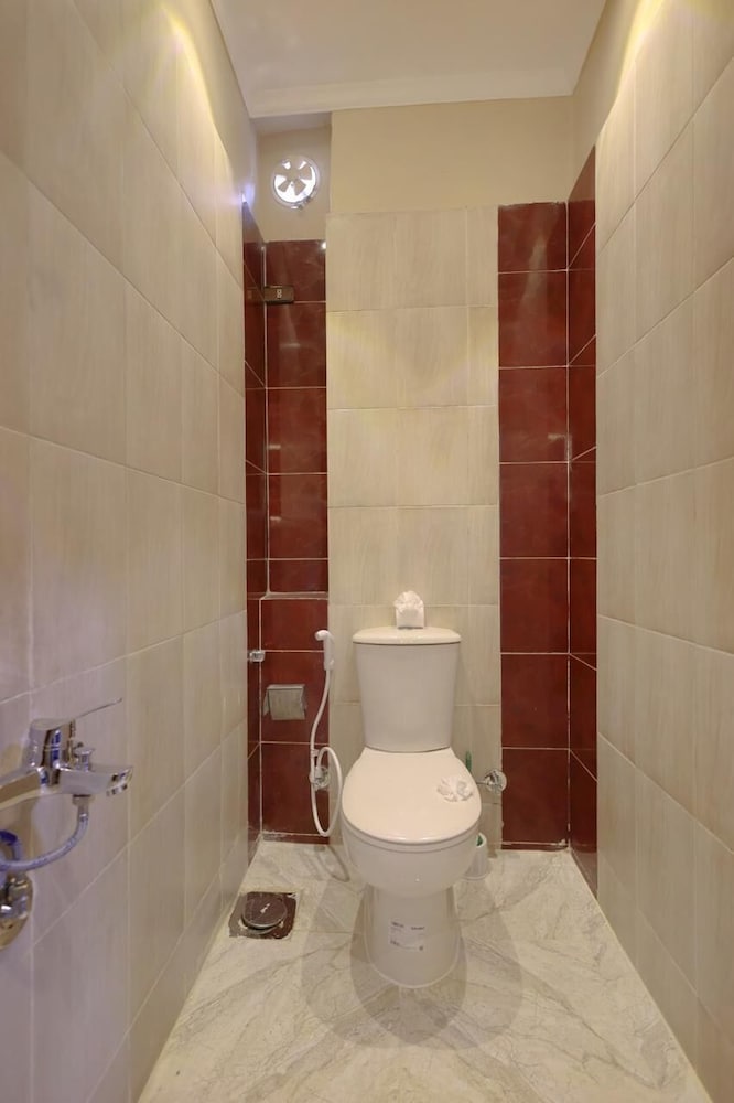 Cairo Paradise Hotel 50/50