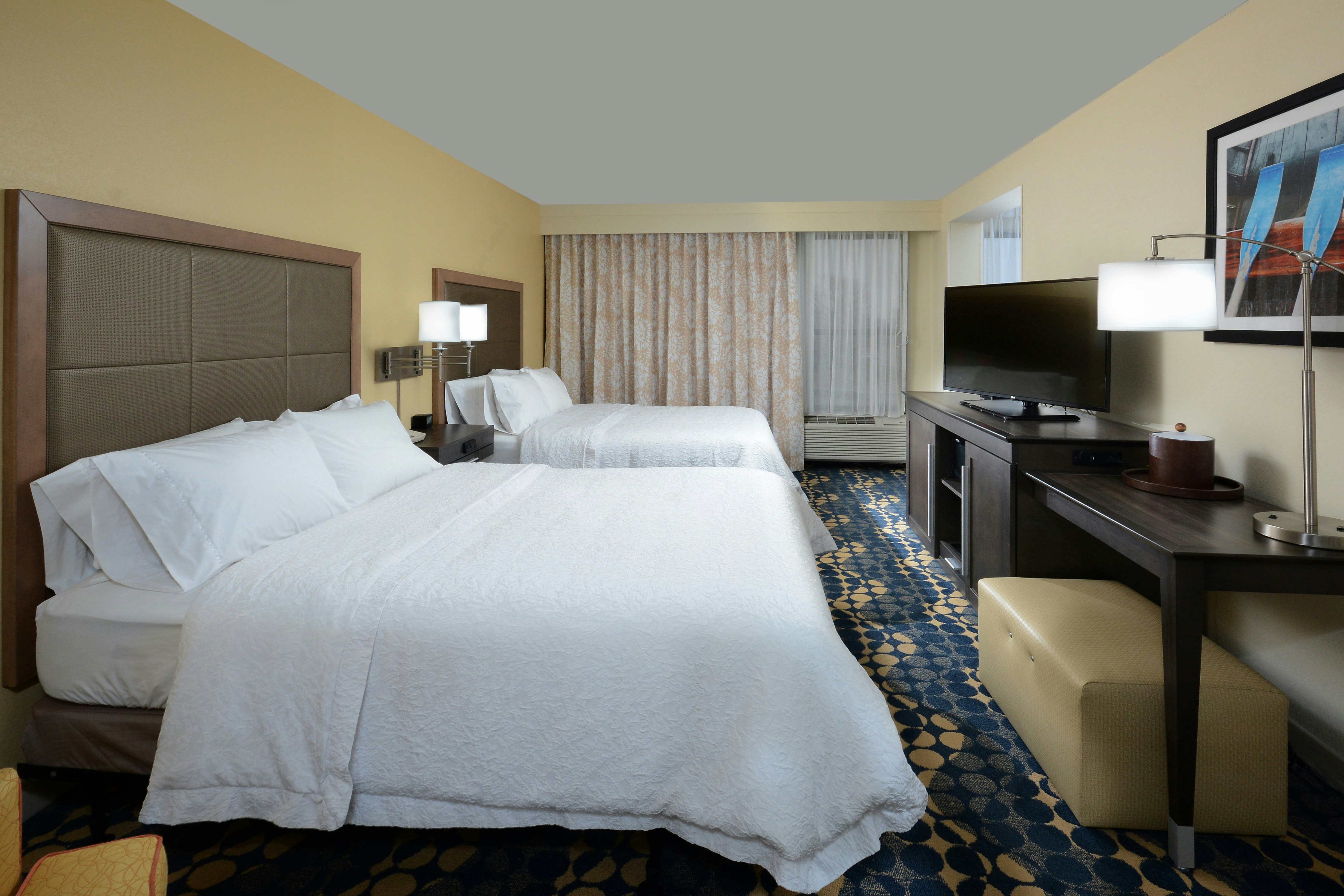 Hampton Inn Roxboro 13/47