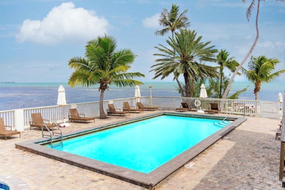 Rainbow Bend Resort 54/63