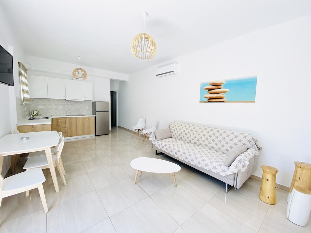Eleftheria Hotel 36/50