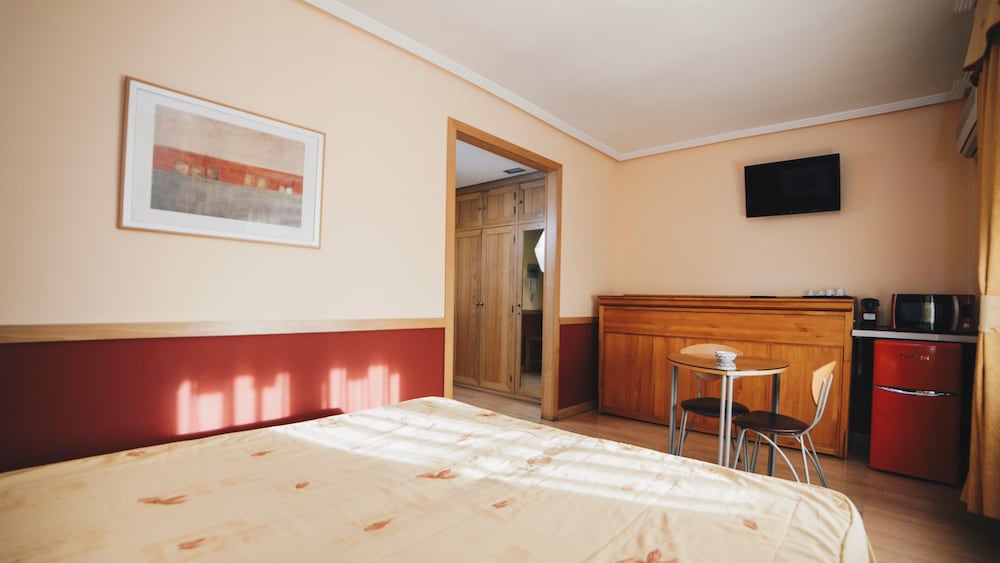 Hostal Los Gavilanes 2 25/50