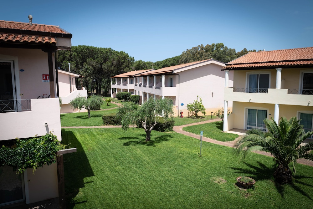 NICOTERA BEACH VILLAGE 53/66
