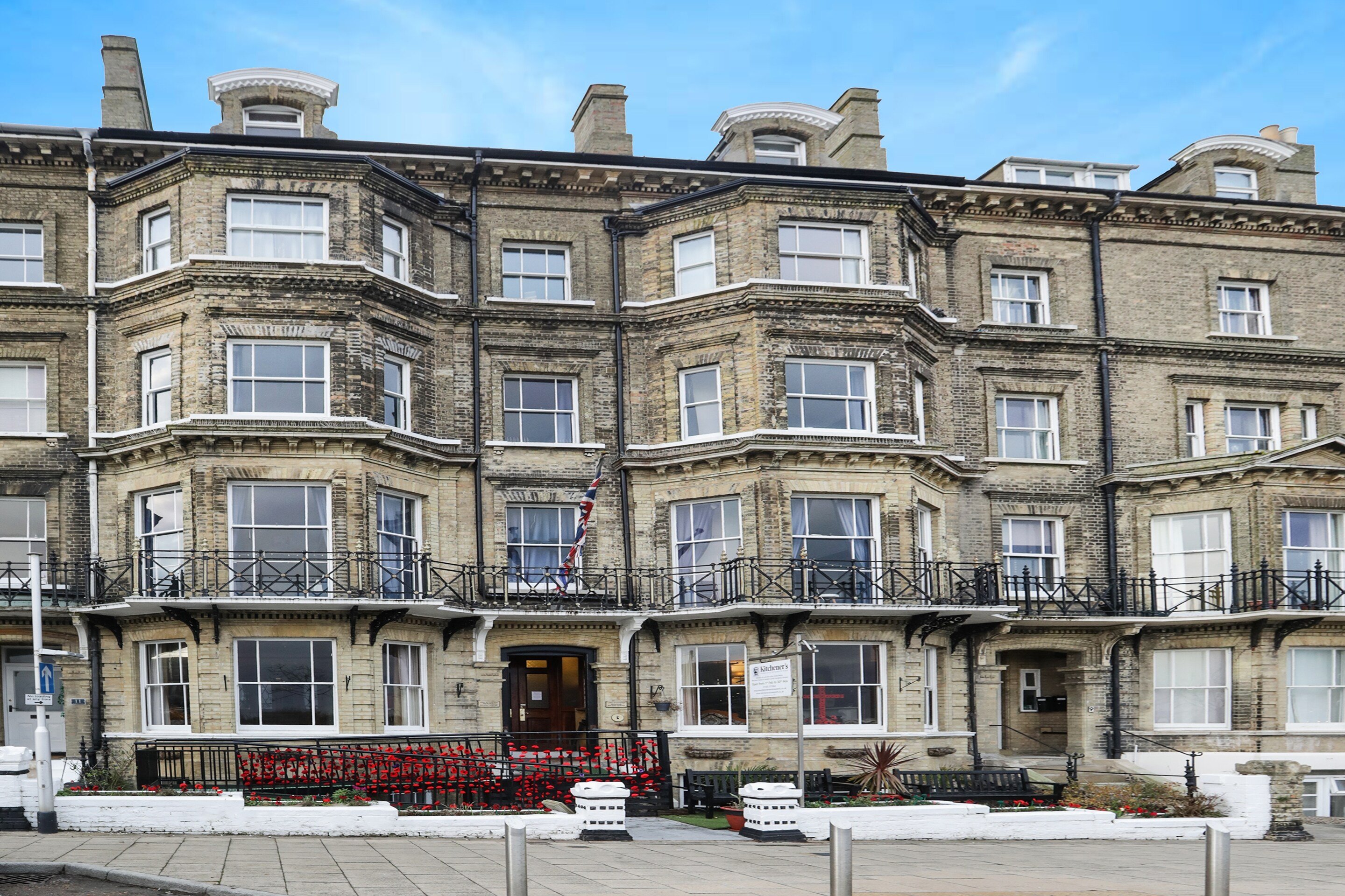 Lord Kitcheners Guest House in Lowestoft