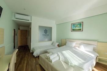 Deluxe, King Bed, Balcony