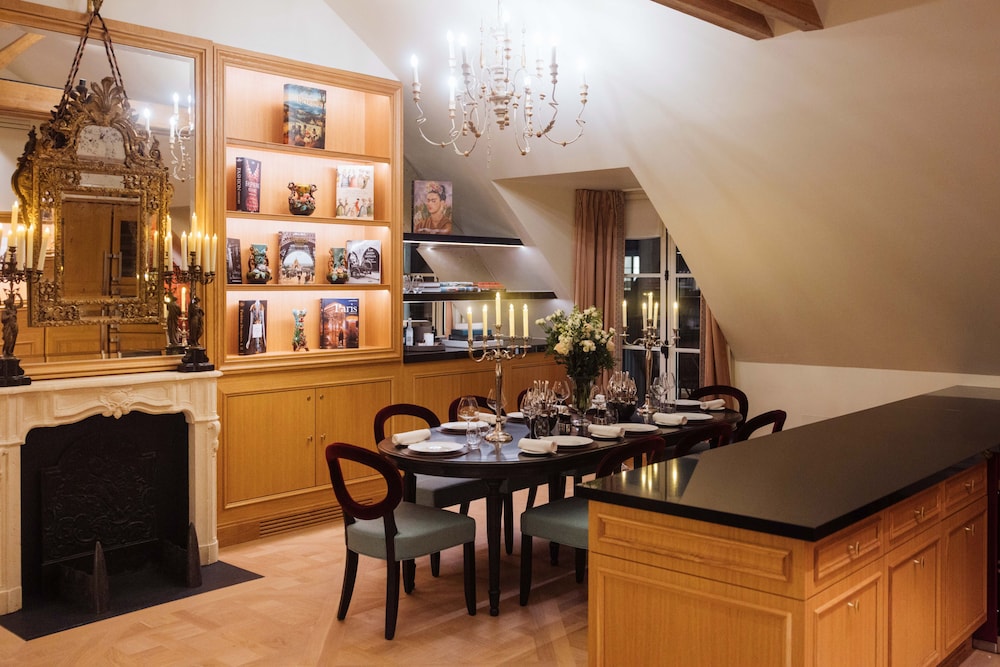 Maison Barriere Vendome 37/50