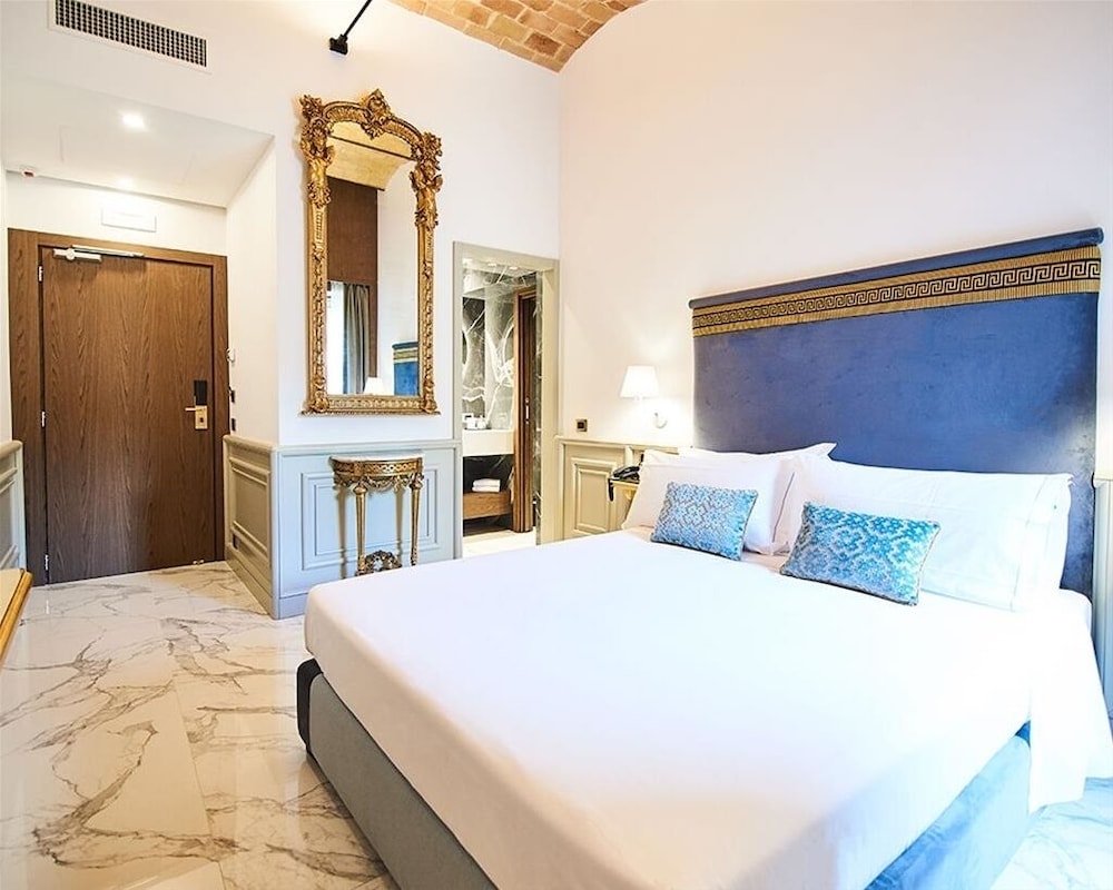 EXECUTIVE, DOUBLE BED