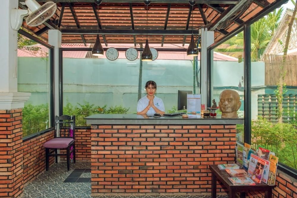 Lavender Angkor Boutique 7/50