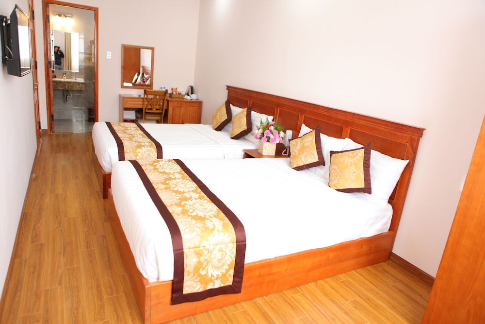 Hong Tung Hotel 16/36
