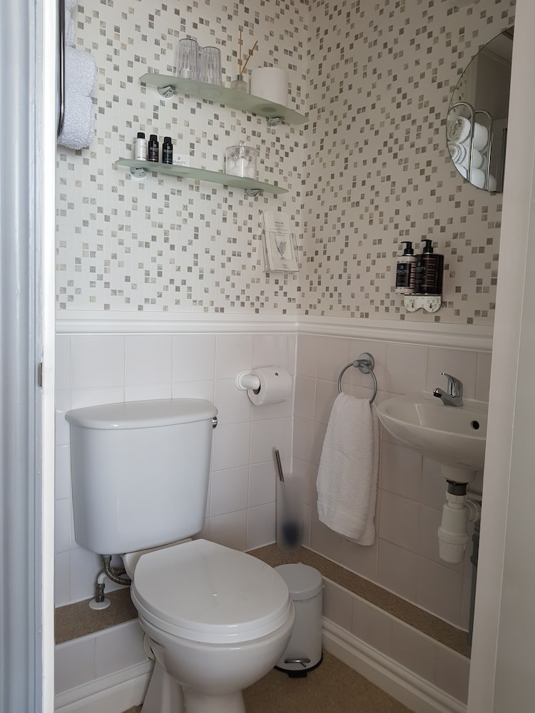Brunswick Bed & Breakfast 48/50