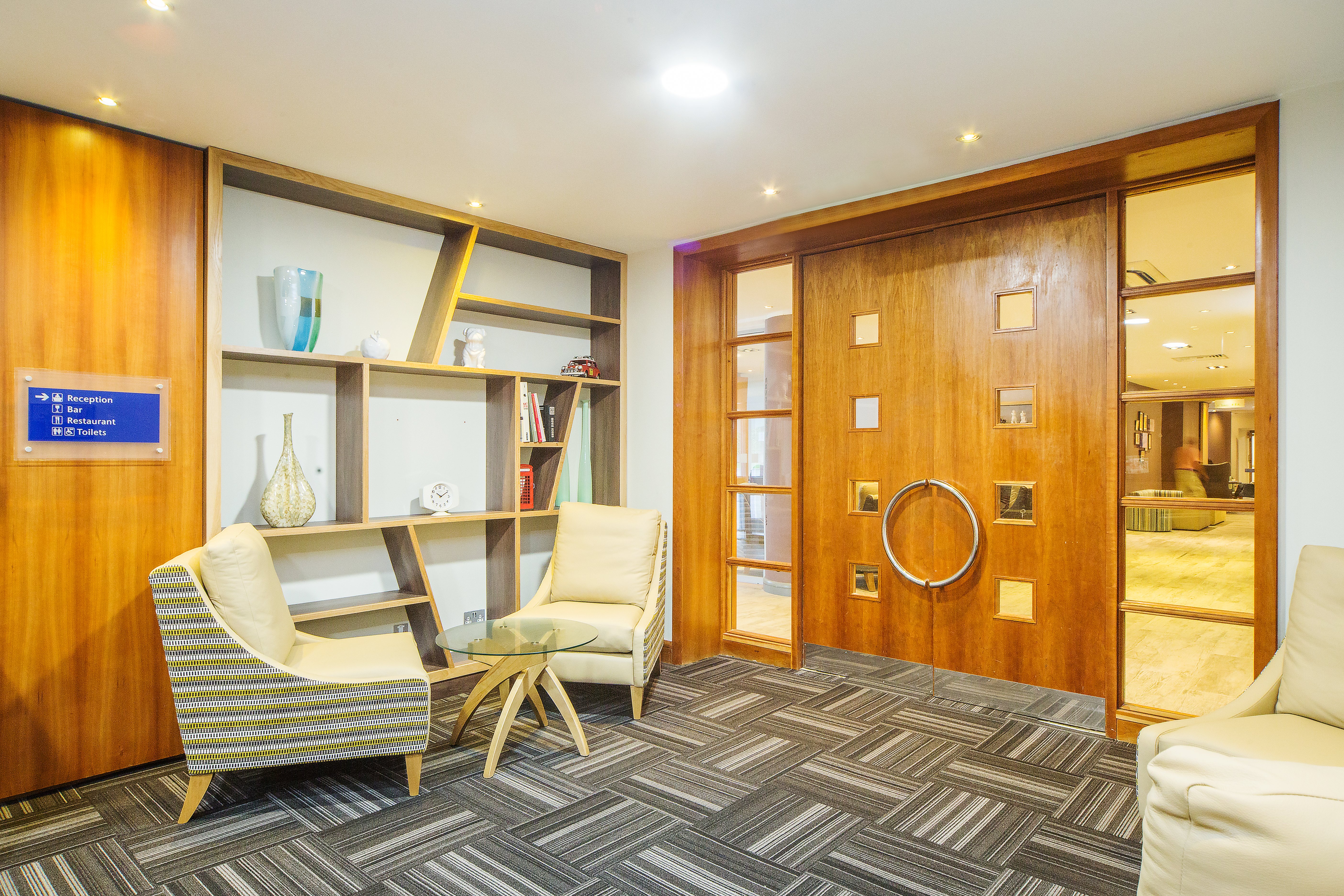 Holiday Inn High Wycombe M40 Jct. 4 10/59