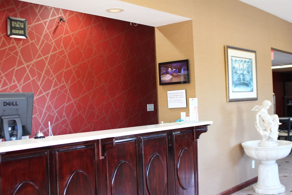 Magnolia Inn And Suites 2/32