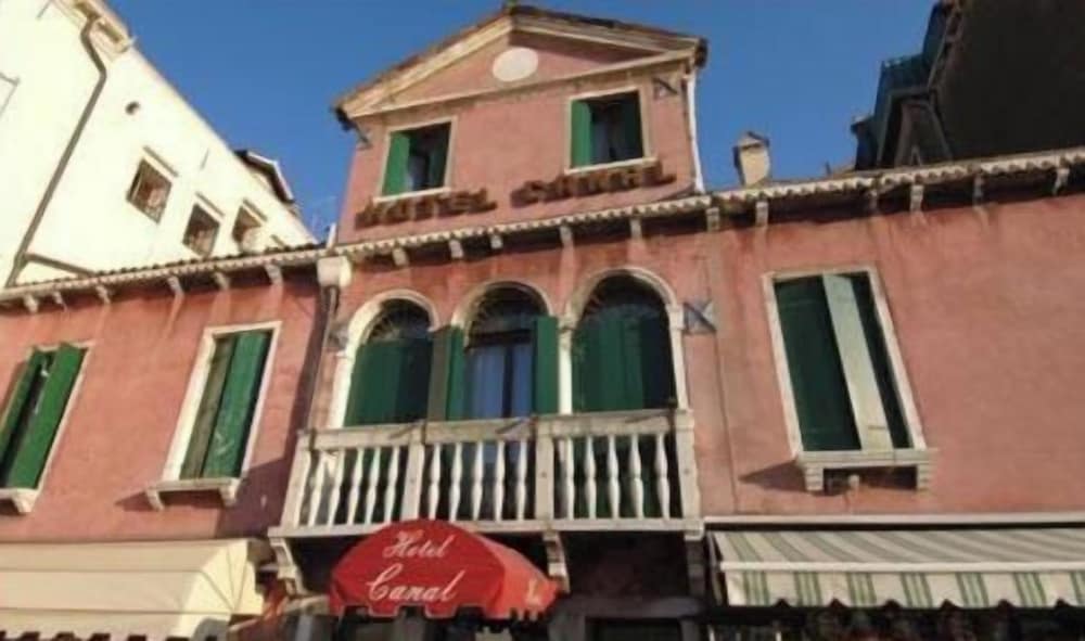 Hotel Canal in VENICE
