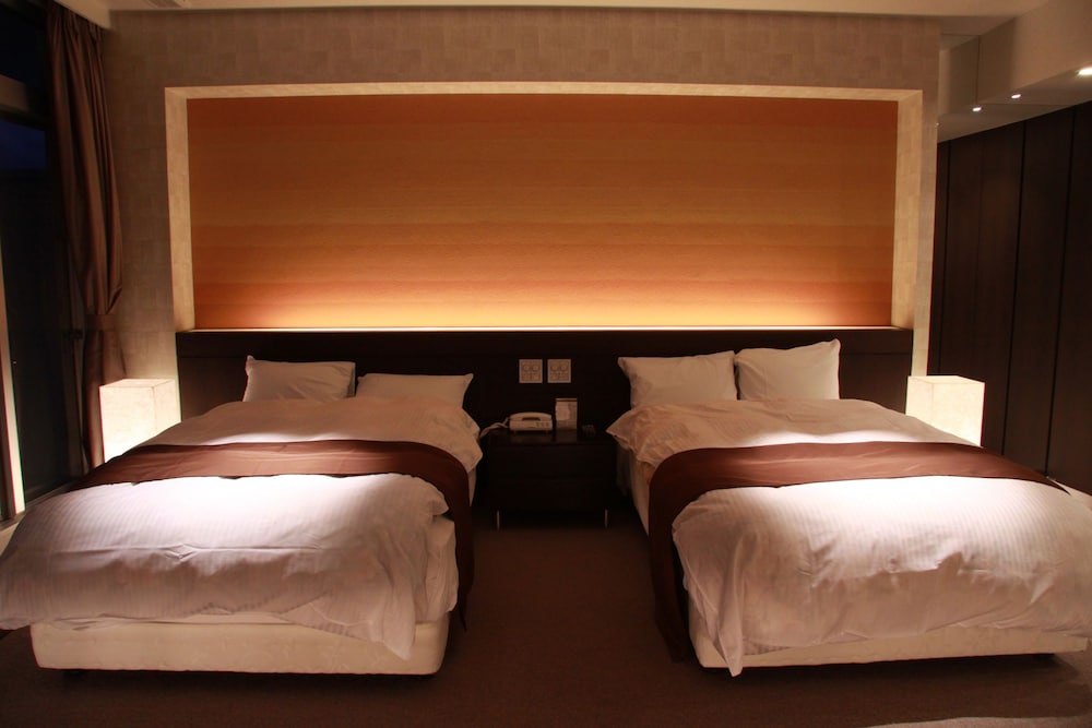 HOTEL BELLEVEDERE 6/46