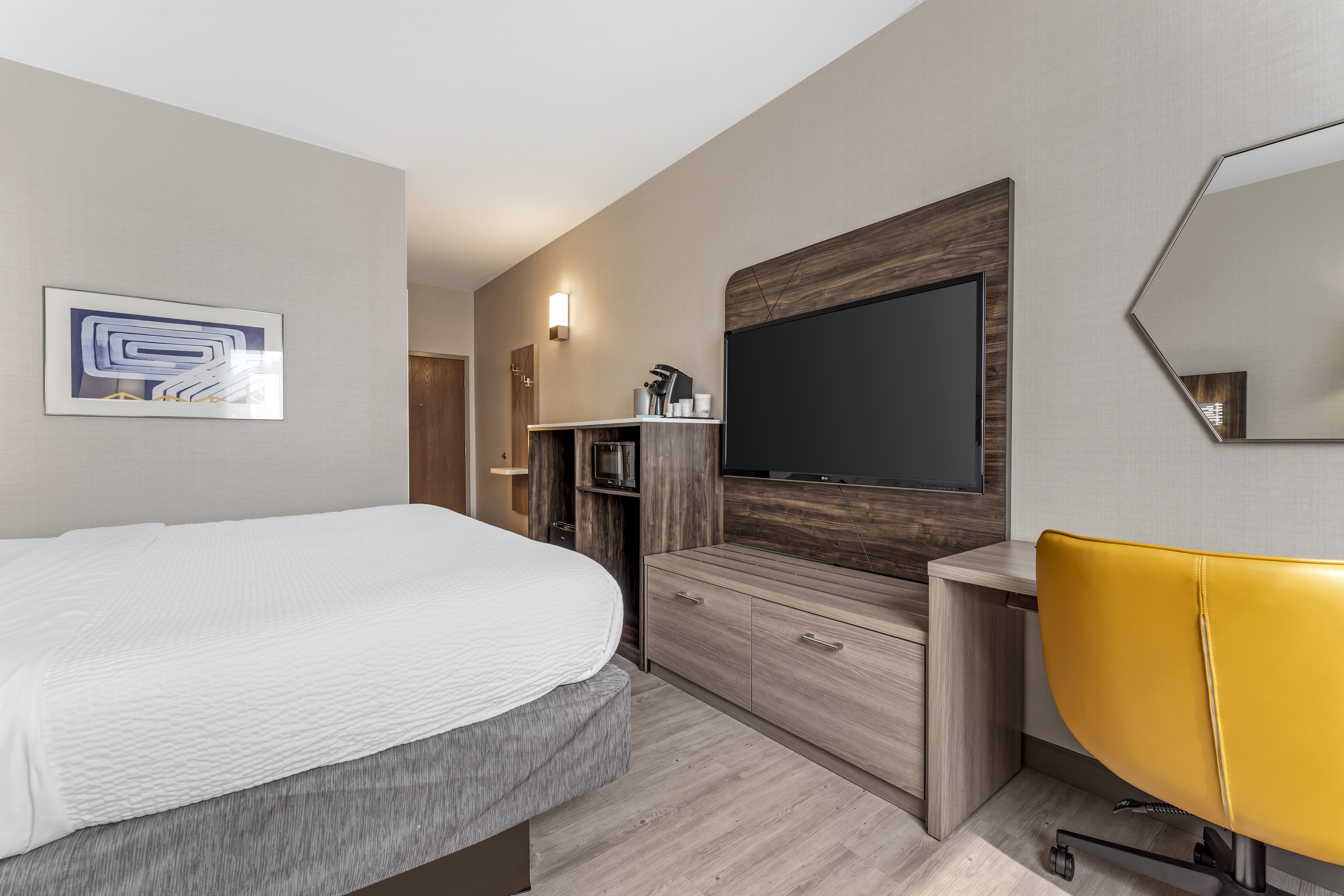 Leisure, King Bed