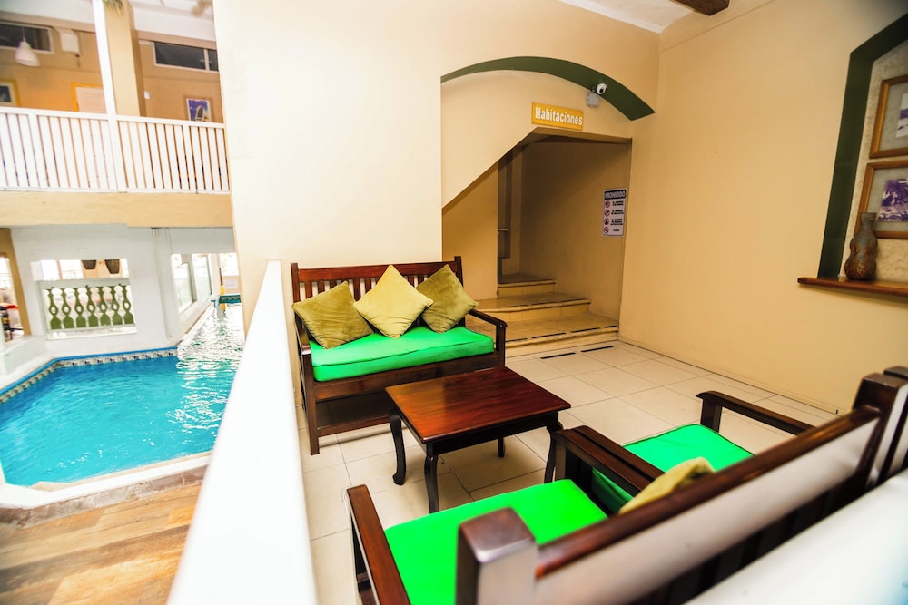 Hotel Petén 77/111