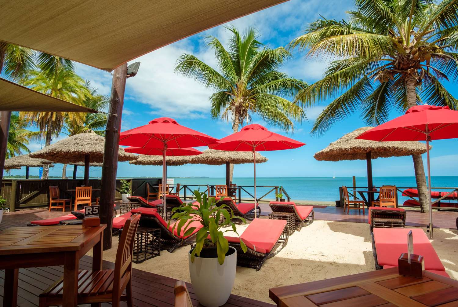 Ramada Suites by Wyndham Wailoaloa Beach Fiji 28/50