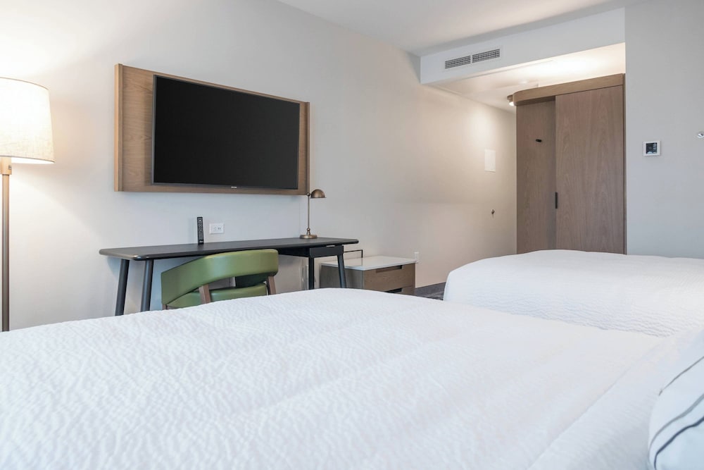 ROOM, 2 QUEEN BEDS, ACCESSIBLE