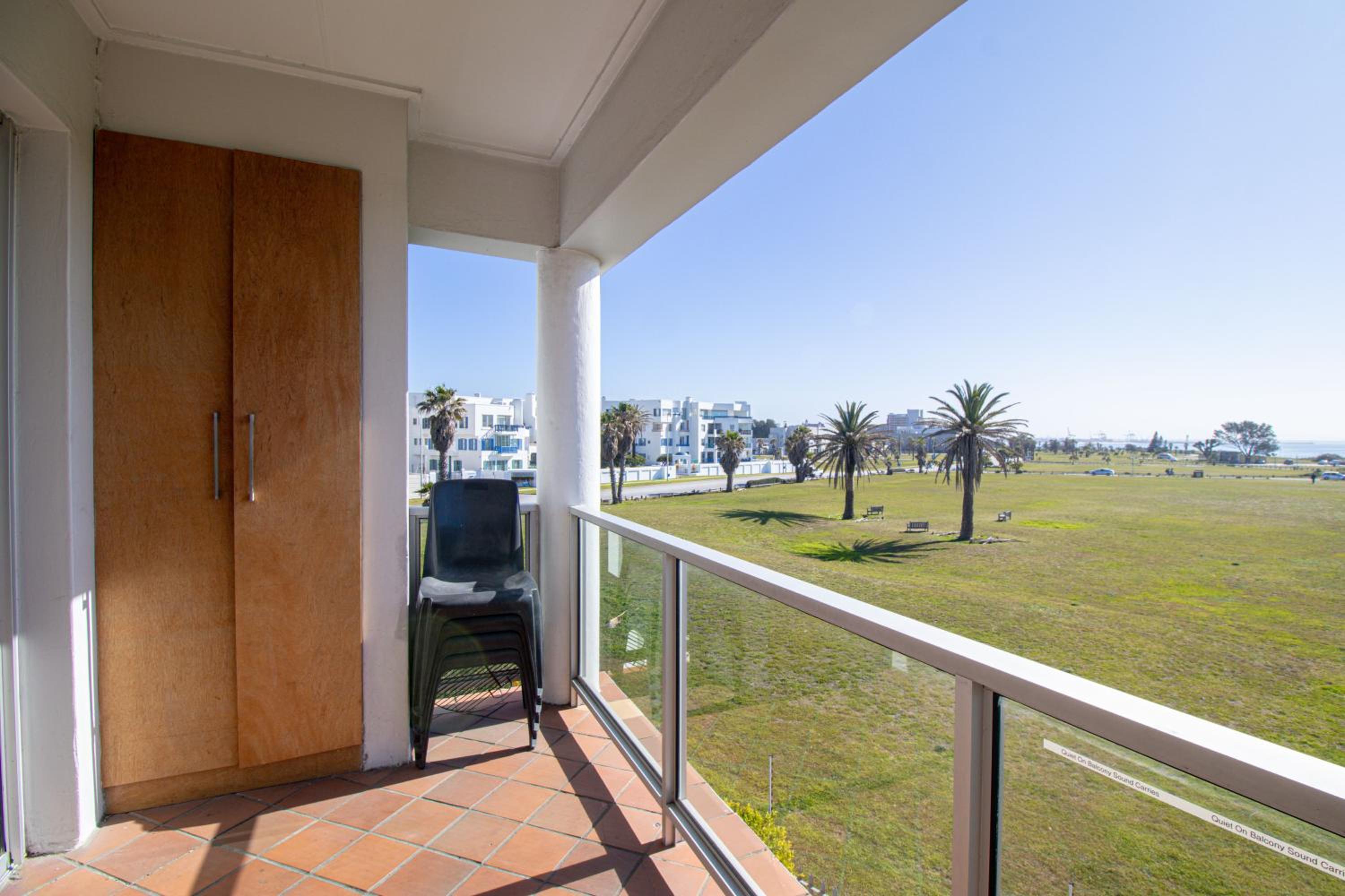 Modern Seaview Apartment 23/50