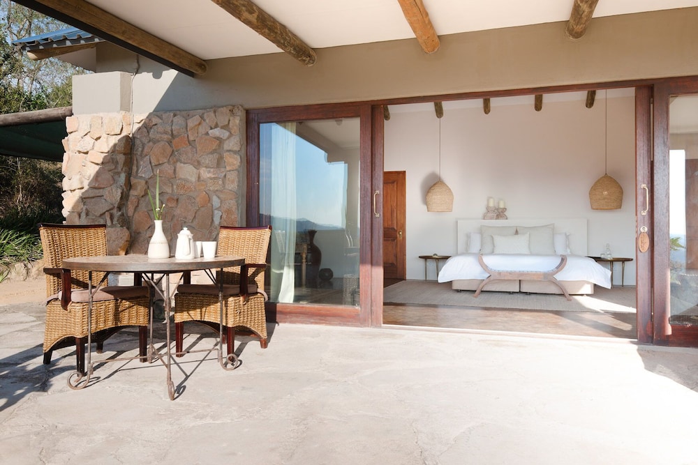 Tomjachu Bush Lodges 24/74