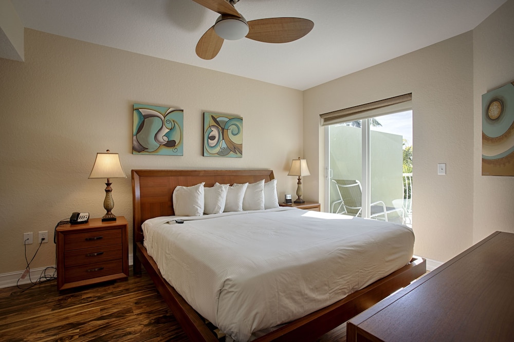 Crystal Palms Beach Resort 19/50