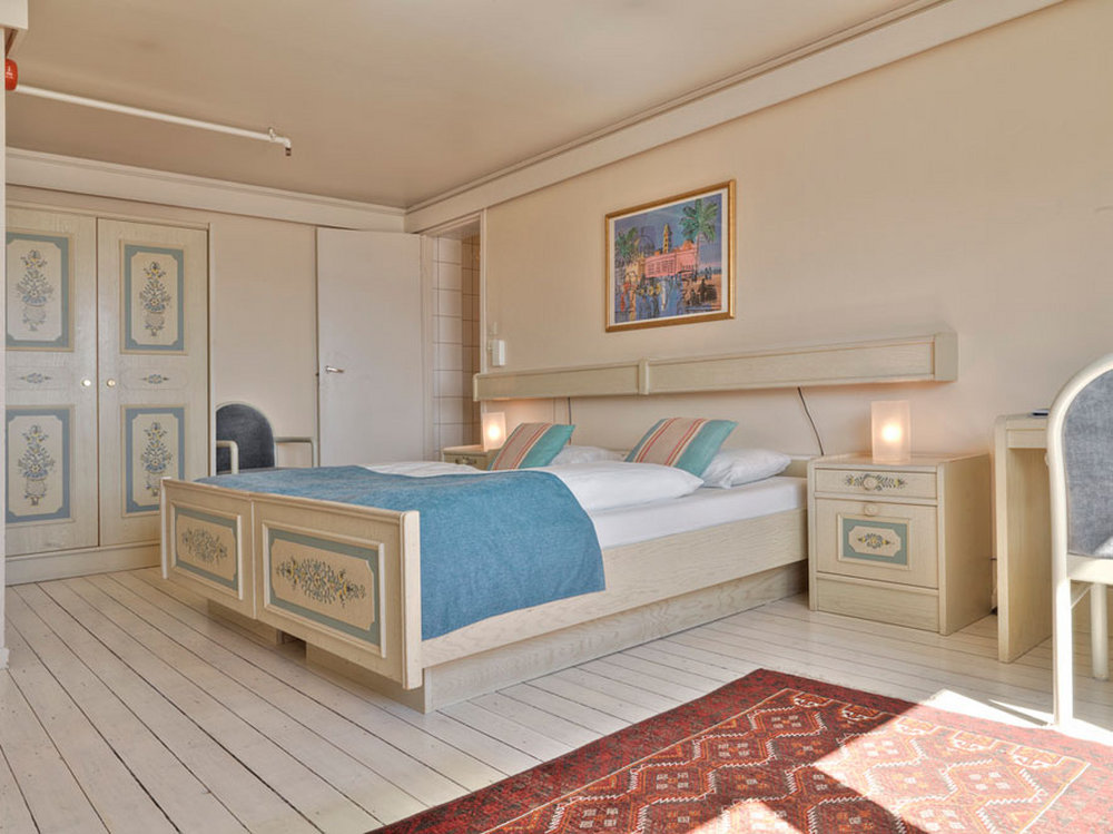 Strand Hotel Fevik 25/80