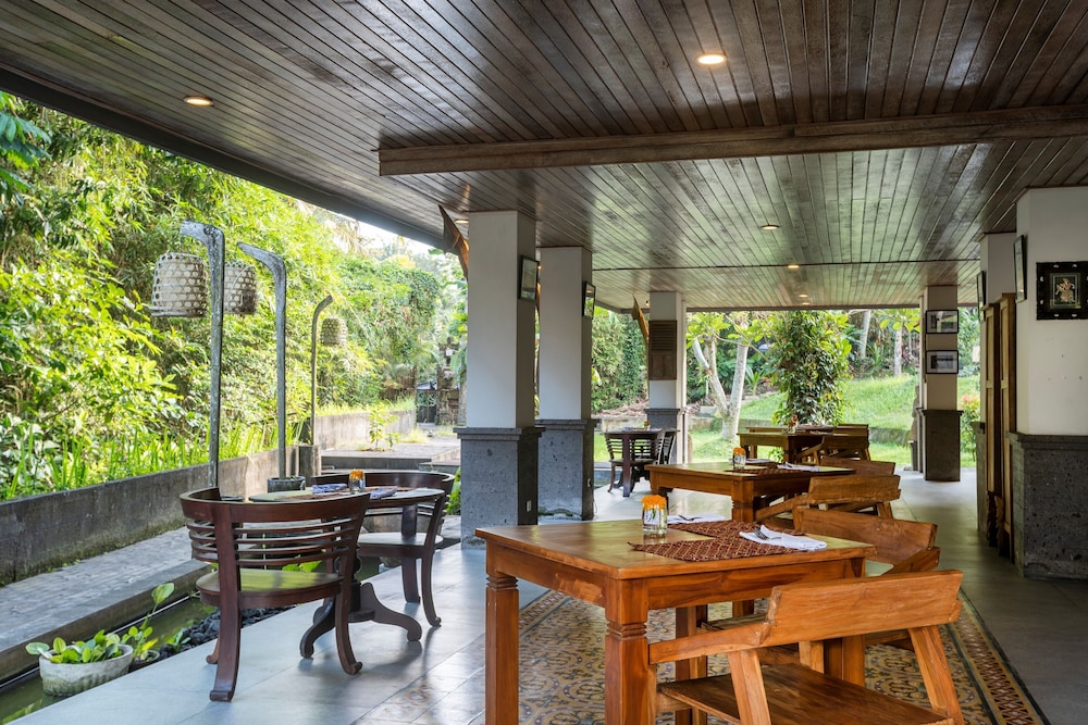 The Artini Resort 34/50