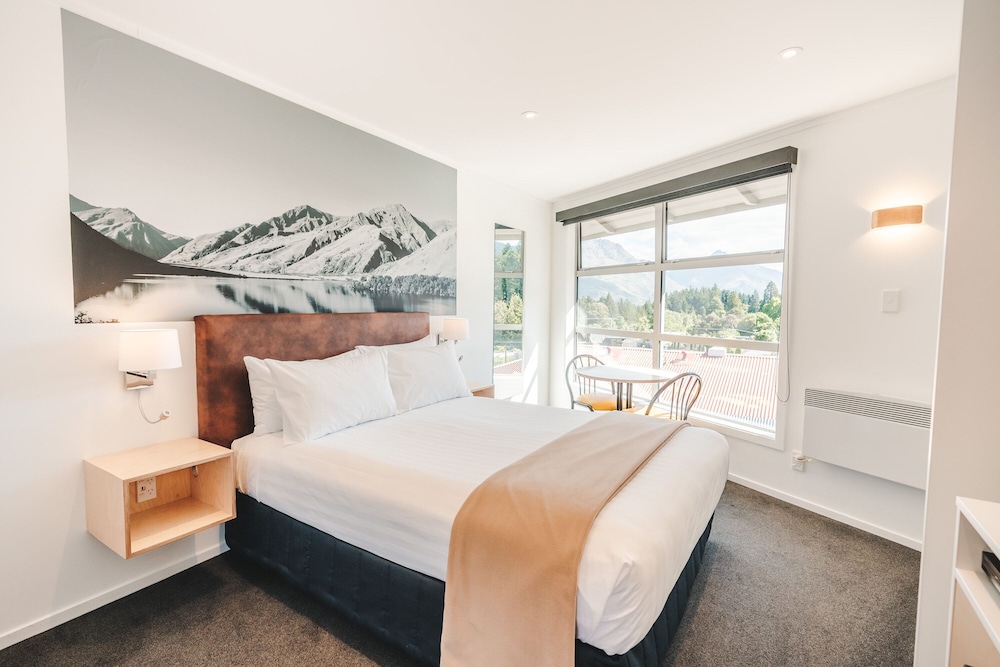 Blue Peaks Lodge and Apartments 20/63