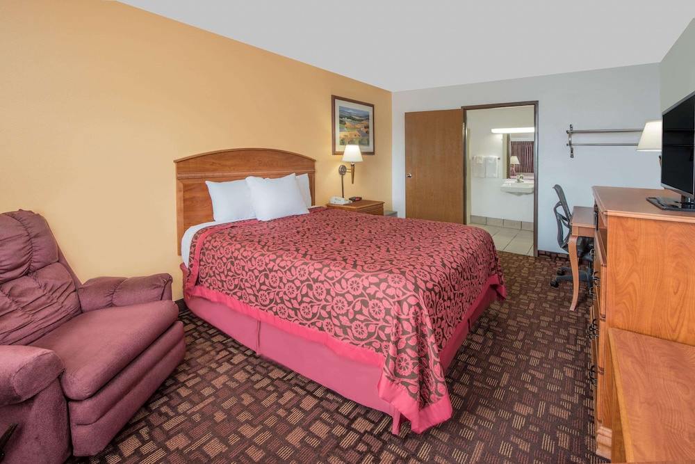 Days Inn By Wyndham Kingman West 5/11