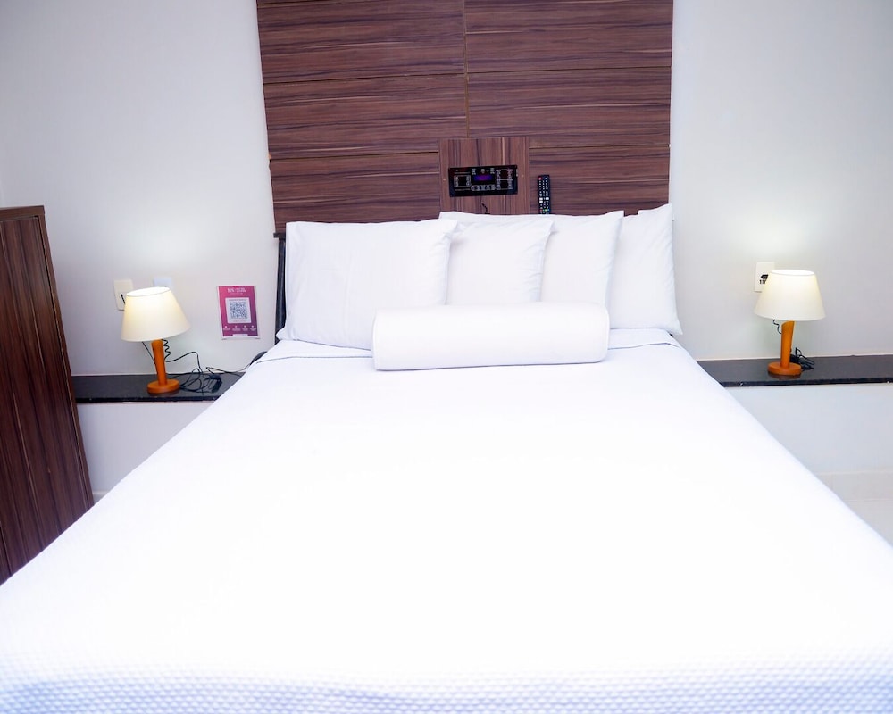 HOTEL SEMPRE EXECUTIVE 13/67
