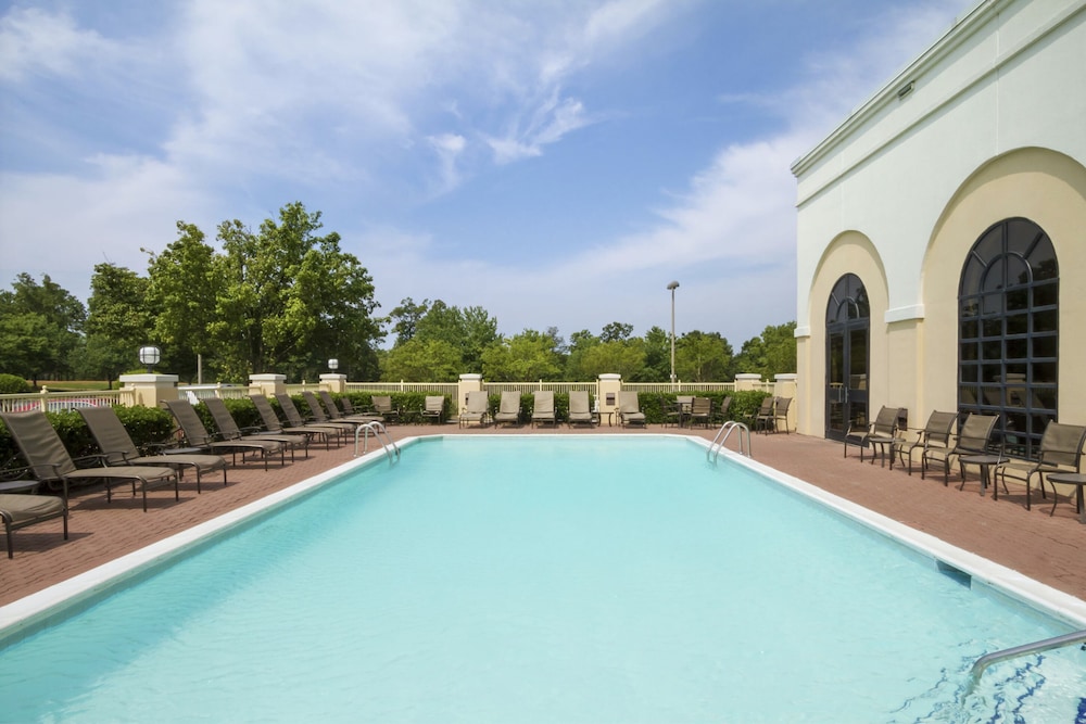 Embassy Suites Greenville Golf Resort Conference Center 4/38