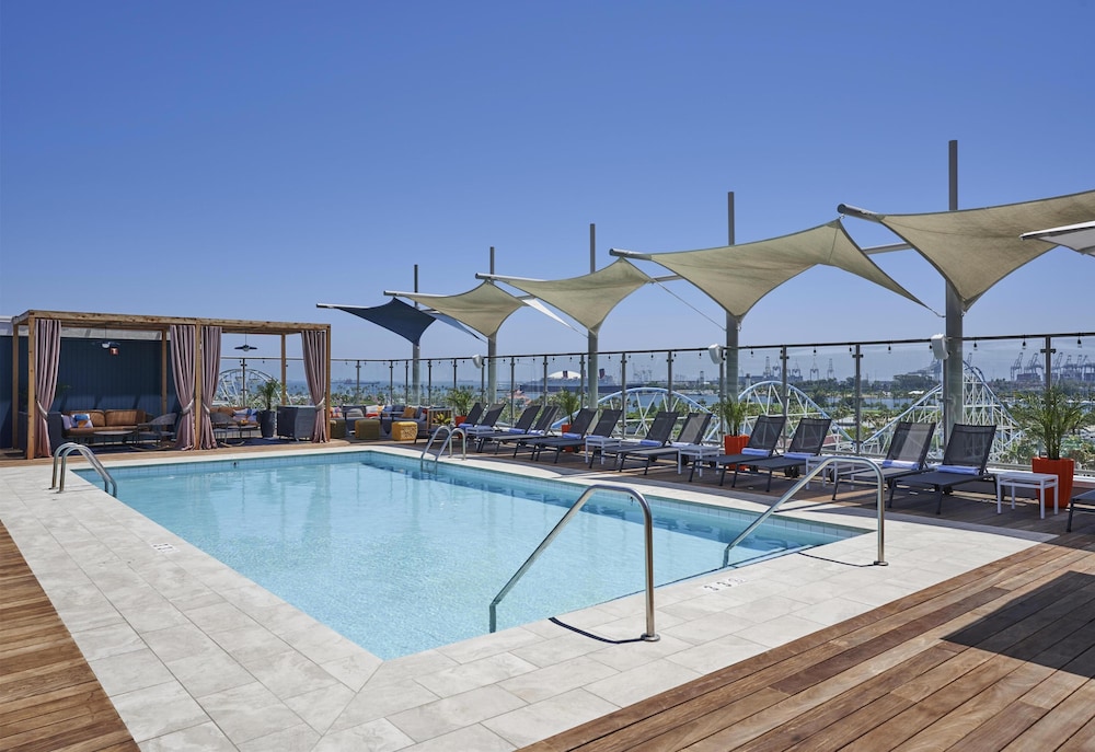 Hyatt Centric the Pike Long Beach 55/59