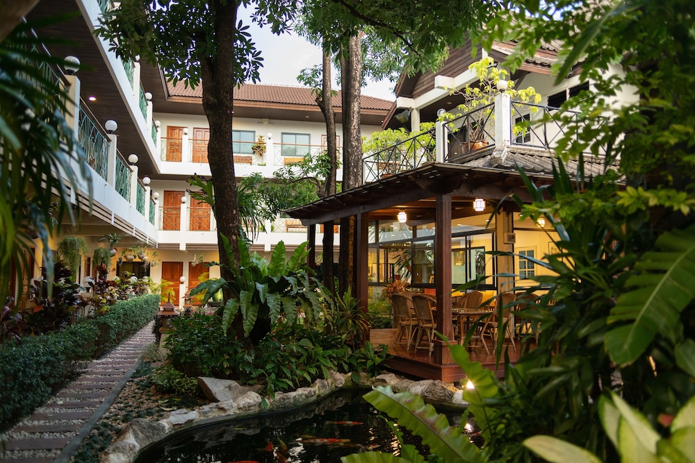 Charlie House Pinklao 5/66