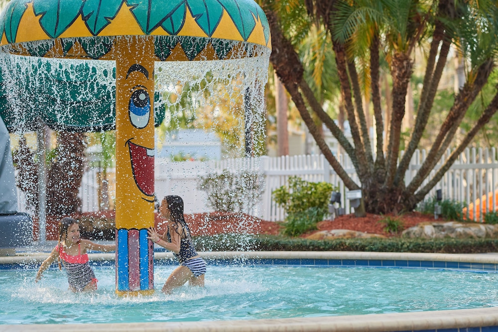 Tropical Palms Resort 39/50