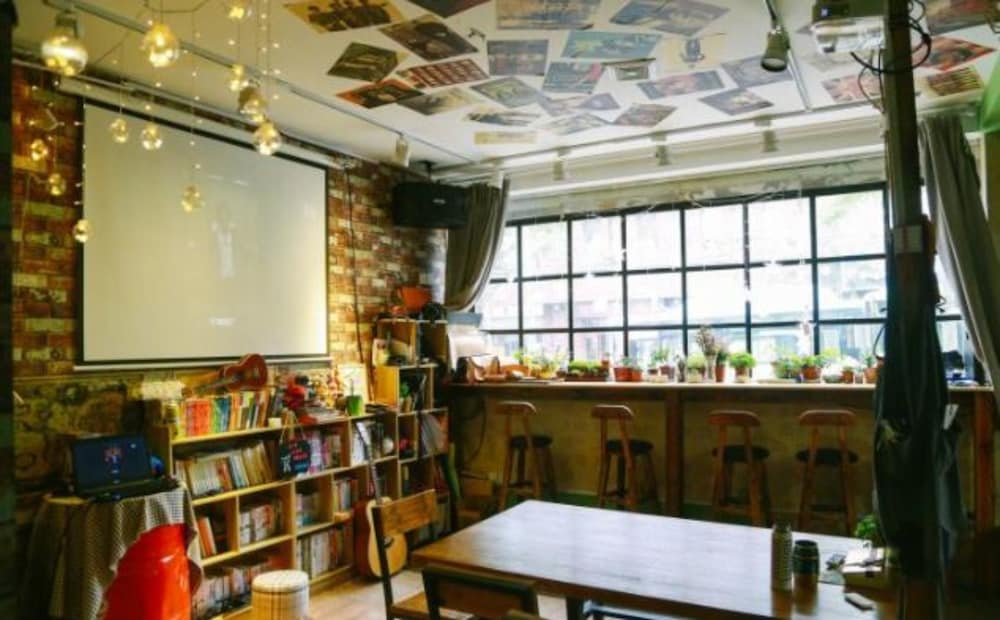 Meet Int'l Youth Hostel Pichaiyuan 23/25