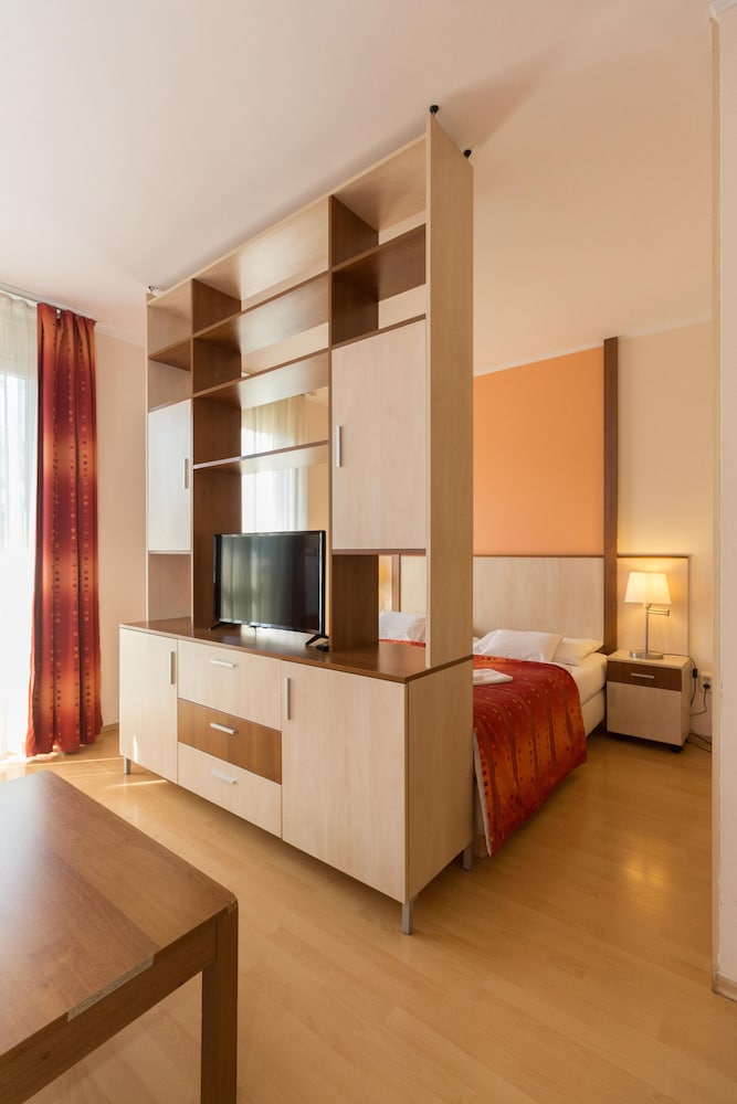 Premium Apartment House 15/39