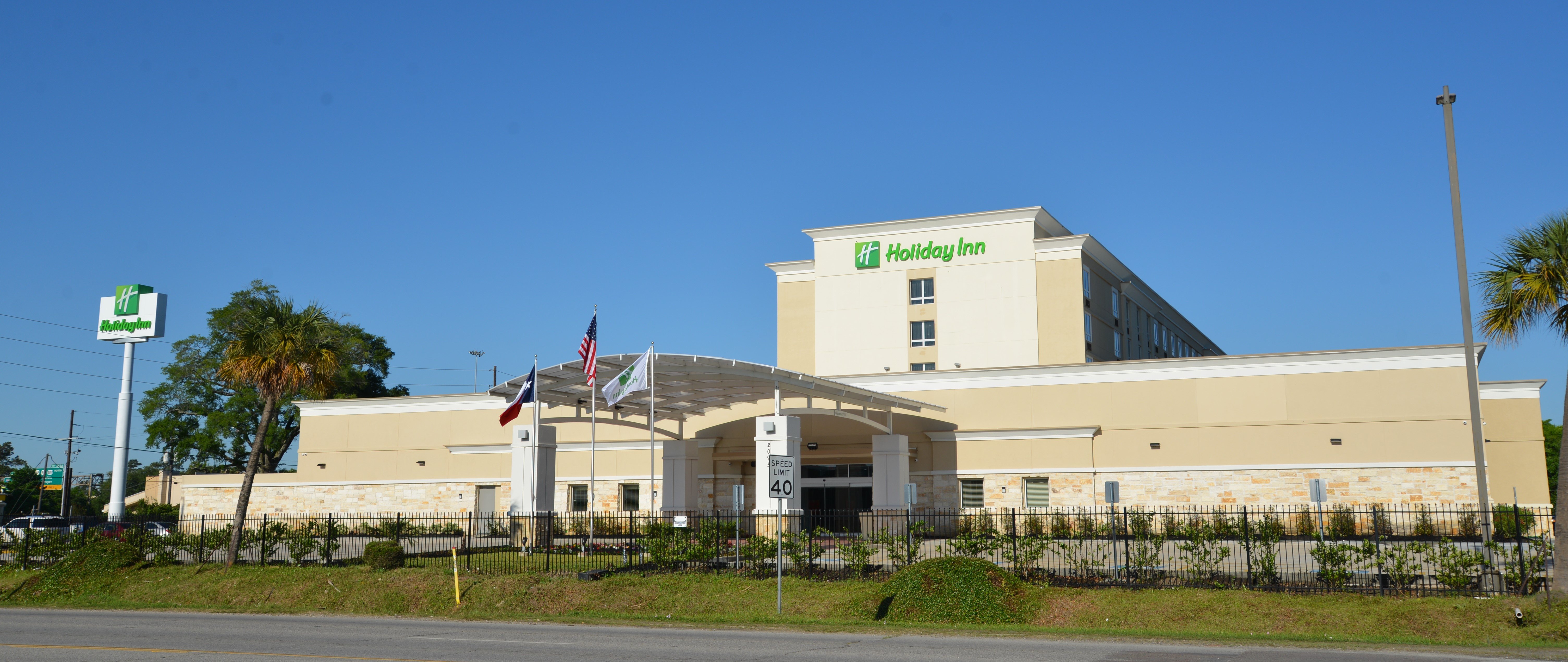 Holiday Inn Beaumont East Medical Ctr Area An Ihg Hotel 8/50