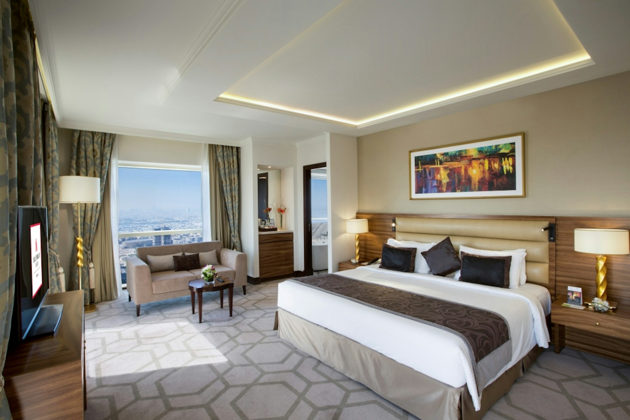 The Tower Plaza Hotel Dubai 11/84