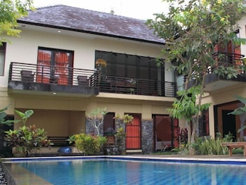 Puri Taman Sari 9/63