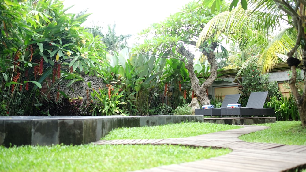 Budhi Ayu Villas Ubud 75/78