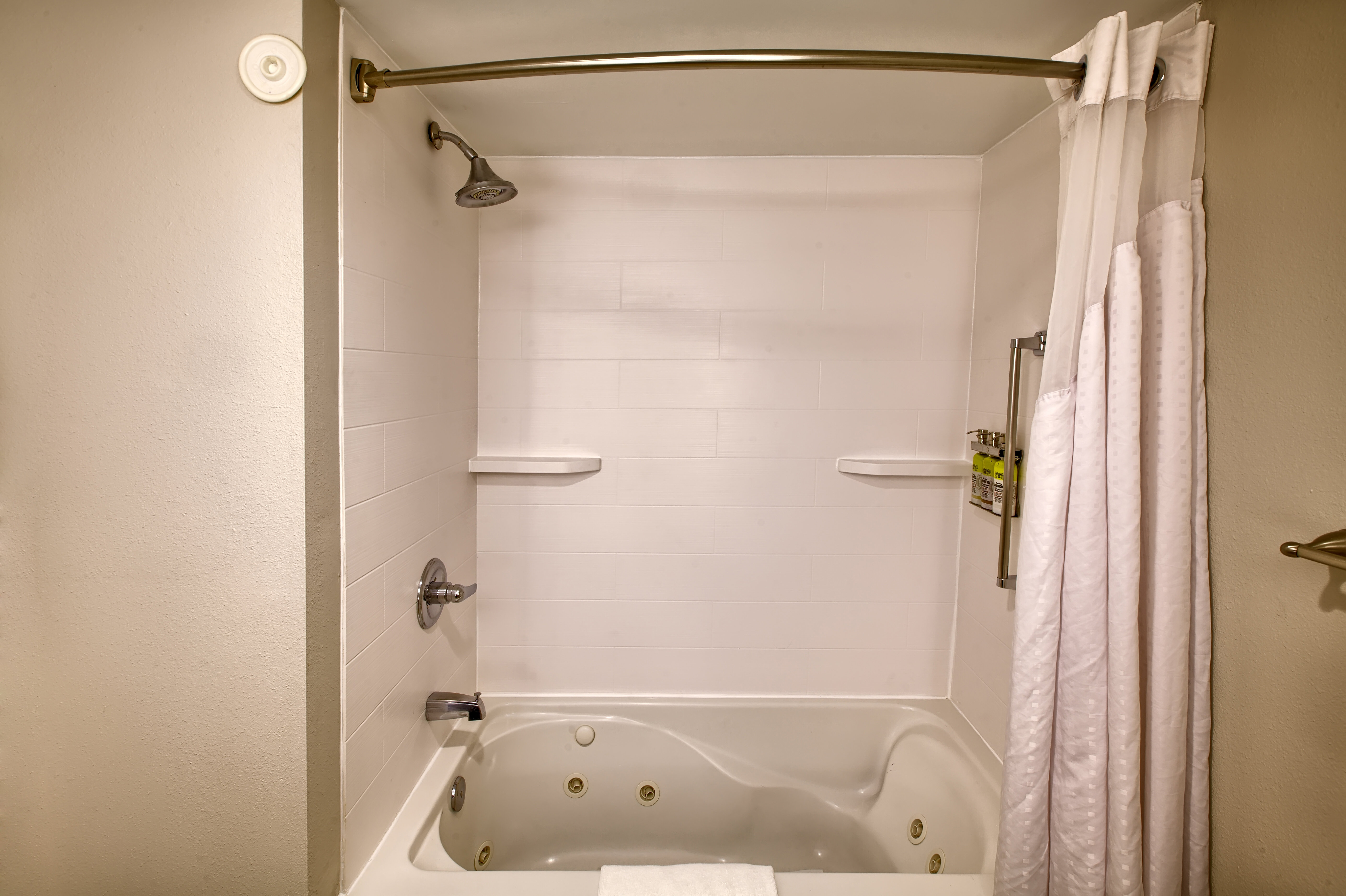 Holiday Inn Express Hotel Suites Raleigh North Wake Forest 71/76
