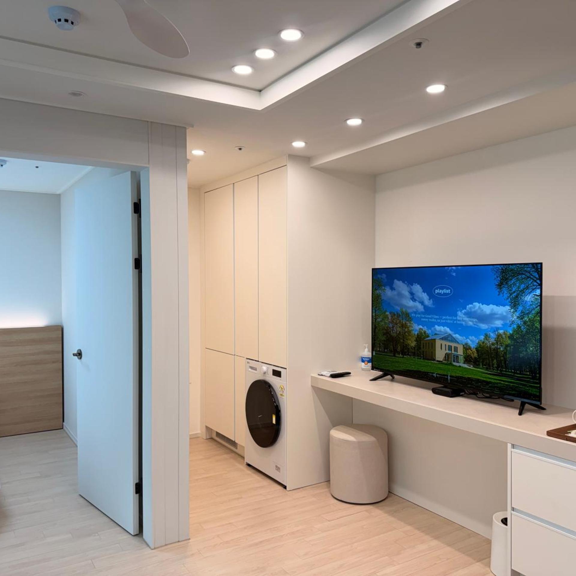 TRAVELUS Myeongdong 41/50