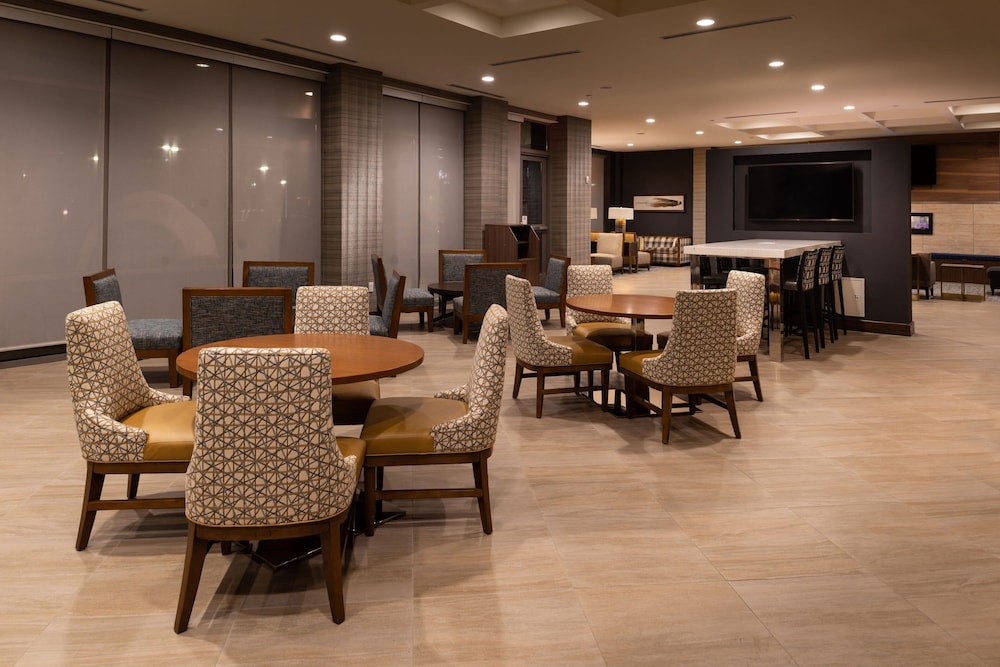 Courtyard Charlotte Northlake 38/49
