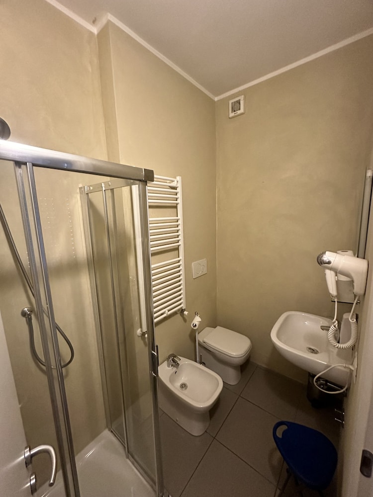 Hotel Villagiovanna milano 31/35