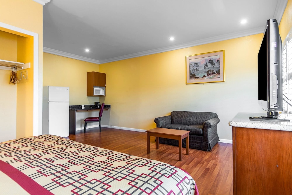 Suites Hayward - Oakland South 10/41