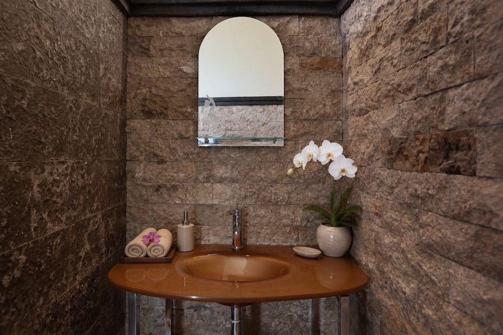 Dewi Sri Private Villa 45/45