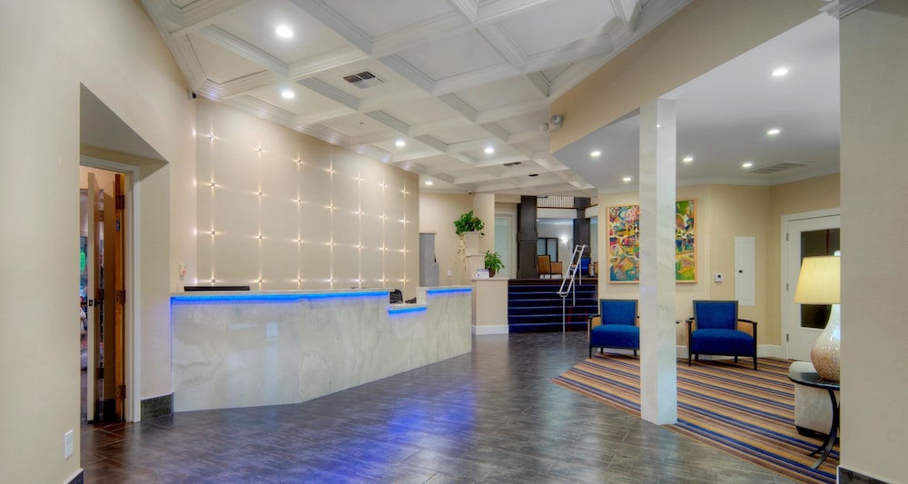Best Western Plus Palm Court Hotel 7/42